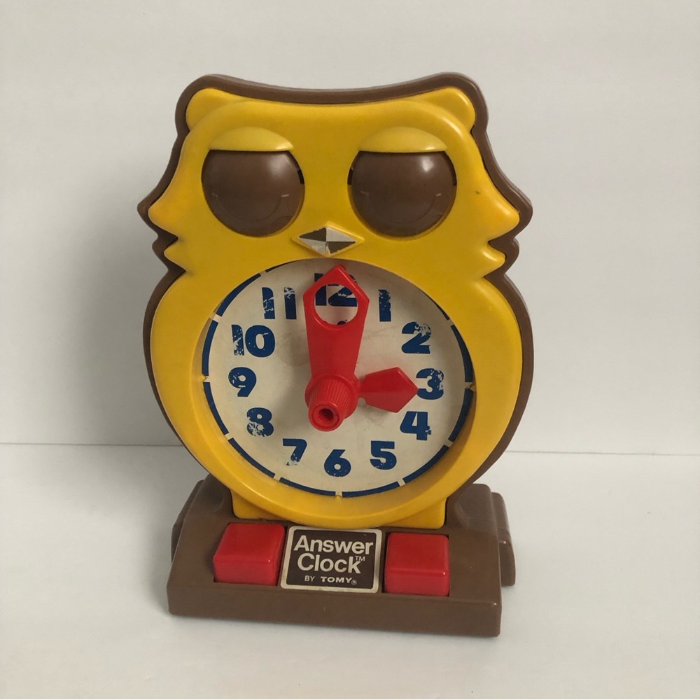 Vintage 1975 Tomy Answer Clock